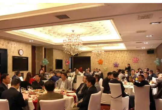 猫先生官网（831999）董事长郑两斌参与福建省非公有造经济人士座谈互换会