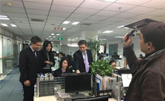 猫先生官网迎来电视台CCTV-4《中国报路》栏目组采访拍摄